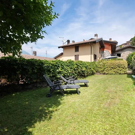 Semesterbostad Luxury Lakefront