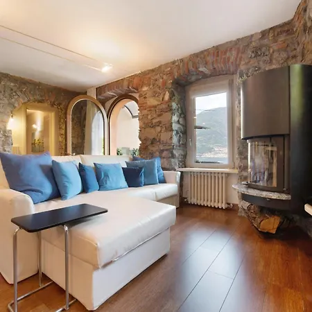 Luxury Lakefront بيت للعطل ليتْسّينو